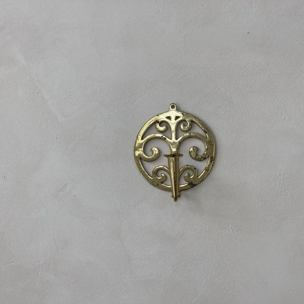 Virginia Metalcrafters Brass 16-1 Wall‎ Sconce & Candle Holder